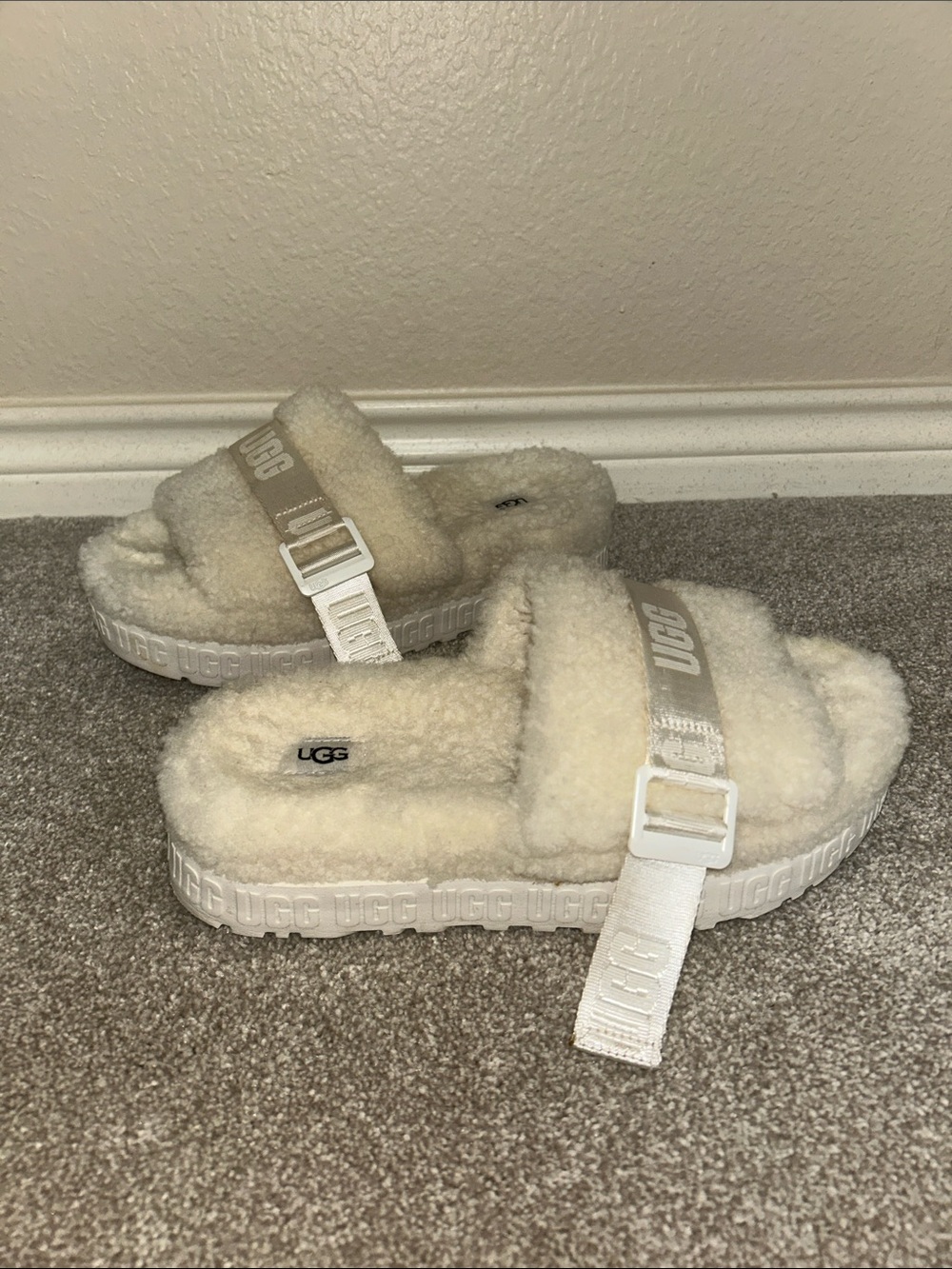 UGG Sherpa Platform Slides